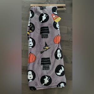 Peanuts Halloween Snoopy Woodstock Witch Pumpkin Purple 50X70 Blanket Throw NEW